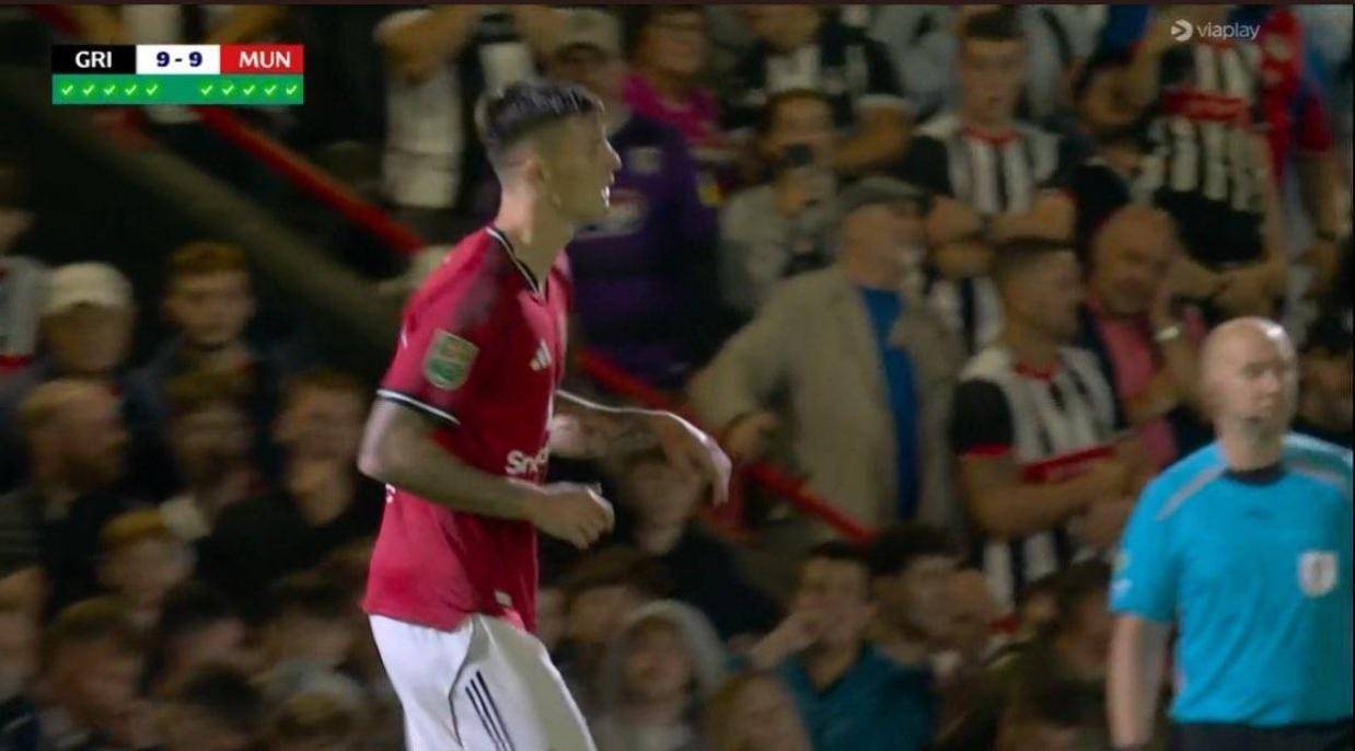 曼联解释谢什科倒数第二罚点球原因！踢乙级队抽筋，红魔球员斗志被骂